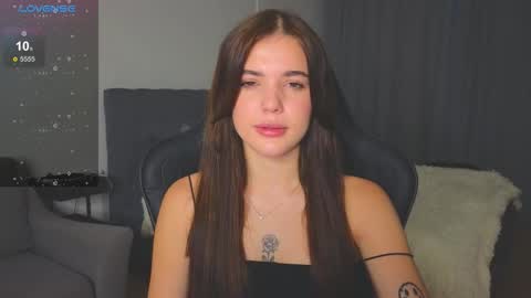 Adriana online show from October 7, 2025, 3:04 am