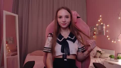 Snapshot of adria_arjona chatting on November 14, 2025, 7:40 am Eva online show from November 14, 2025, 7:40 am