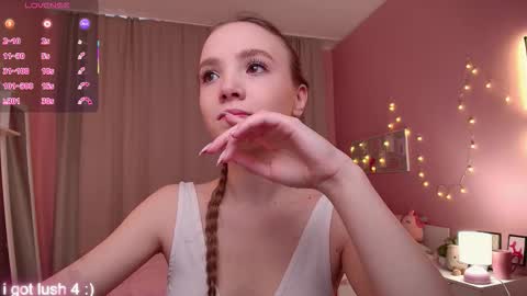 Snapshot of adria_arjona chatting on December 15, 2025, 7:34 am Eva online show from December 15, 2025, 7:34 am