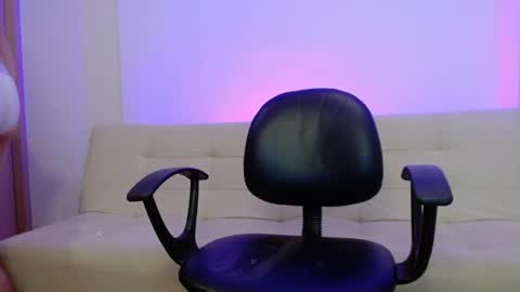 adrian morelli online show from April 16, 2026, 10:12 pm