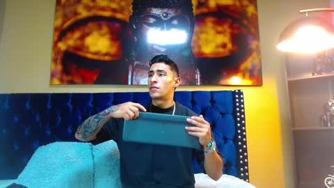 Snapshot of adrian_rae chatting on February 25, 2025, 11:41 am online show from February 25, 2025, 11:41 am