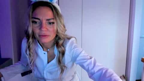 Adriana online show from December 26, 2024, 1:18 am