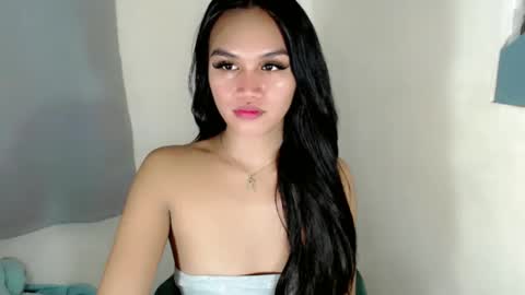 adriana_slutt online show from November 9, 2025, 1:15 am