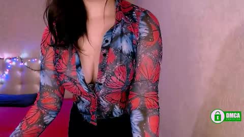 Snapshot of adrianakuiper chatting on November 19, 2025, 2:50 pm Adriana online show from November 19, 2025, 2:50 pm