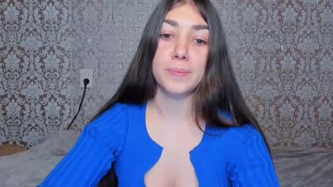 Snapshot of adrianakuiper chatting on January 6, 2026, 11:18 pm Adriana online show from January 6, 2026, 11:18 pm