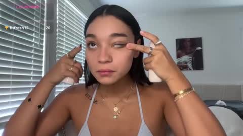 Snapshot of adriannarodriguez chatting on September 10, 2025, 4:18 pm Adrianna  online show from September 10, 2025, 4:18 pm