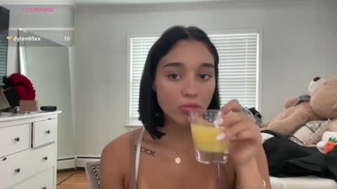 Snapshot of adriannarodriguez chatting on October 12, 2025, 5:01 pm Adrianna  online show from October 12, 2025, 5:01 pm