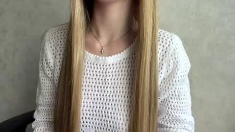 Snapshot of adriannemuldowney chatting on June 28, 2026, 12:33 pm Caroline online show from June 28, 2026, 12:33 pm