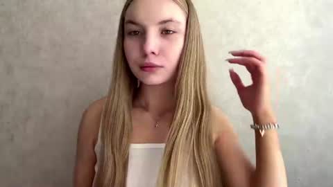 Snapshot of adriannemuldowney chatting on July 5, 2026, 5:03 am Caroline online show from July 5, 2026, 5:03 am
