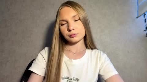 Snapshot of adriannemuldowney chatting on July 25, 2026, 4:15 pm Caroline online show from July 25, 2026, 4:15 pm