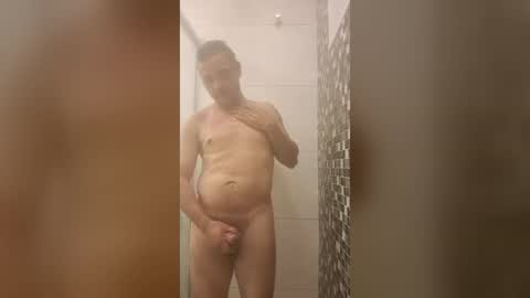 Snapshot of adriano477636 chatting on August 5, 2026, 3:31 am adriano477636 online show from August 5, 2026, 3:31 am