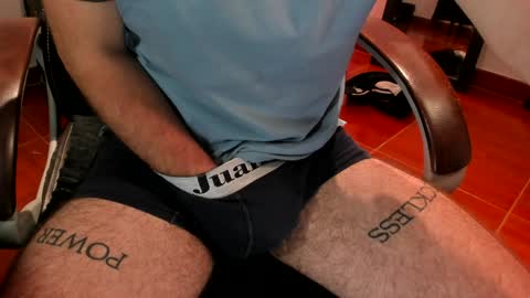 Snapshot of adrianwilliams_ chatting on January 30, 2025, 8:10 pm Adrian Williams online show from January 30, 2025, 8:10 pm