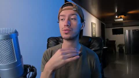 Snapshot of adrianwilliams_ chatting on November 15, 2025, 11:21 pm Adrian Williams online show from November 15, 2025, 11:21 pm