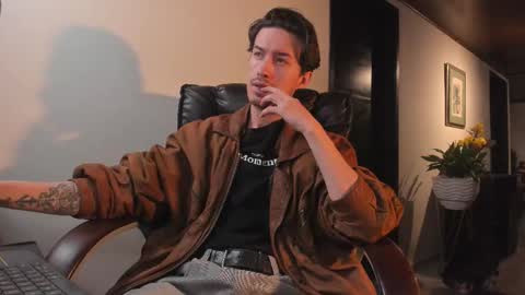 Snapshot of adrianwilliams_ chatting on January 14, 2026, 3:23 am Adrian Williams online show from January 14, 2026, 3:23 am