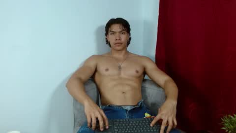 adriel_escalante online show from October 18, 2025, 1:30 am