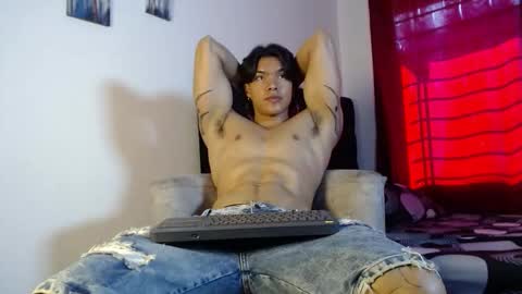 adriel_escalante online show from December 13, 2025, 7:53 pm