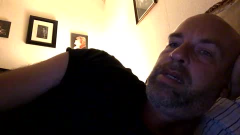 Snapshot of adrienfromparis chatting on October 18, 2025, 6:30 pm adrienfromparis online show from October 18, 2025, 6:30 pm