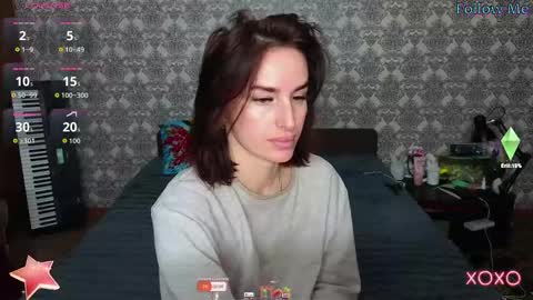 Adriana online show from December 1, 2025, 5:34 am