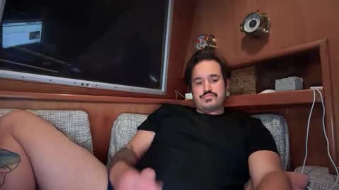 adriiiiiiiiano online show from February 3, 2026, 4:32 am