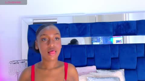 Snapshot of adry_morris chatting on March 10, 2025, 6:34 pm Adry online show from March 10, 2025, 6:34 pm