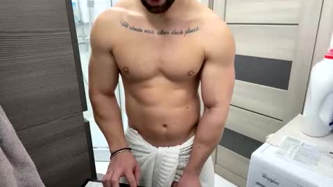 Mrrfitt online show from December 5, 2025, 8:12 am