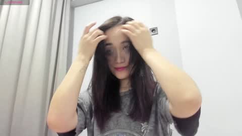 Snapshot of ae_nie chatting on January 17, 2025, 12:21 pm Aenie online show from January 17, 2025, 12:21 pm