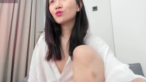 Snapshot of ae_nie chatting on February 17, 2025, 5:04 am Aenie online show from February 17, 2025, 5:04 am