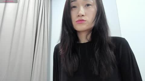 Snapshot of ae_nie chatting on February 25, 2025, 12:24 pm Aenie online show from February 25, 2025, 12:24 pm