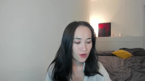 Snapshot of ae_nie chatting on October 25, 2025, 12:13 pm Aenie online show from October 25, 2025, 12:13 pm