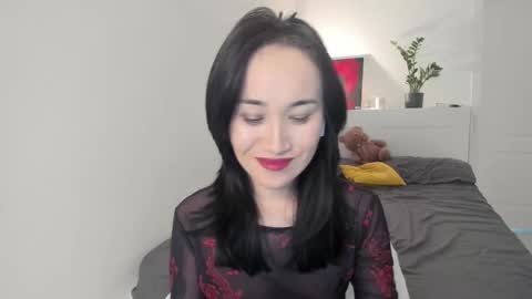 Snapshot of ae_nie chatting on November 7, 2025, 10:04 am Aenie online show from November 7, 2025, 10:04 am