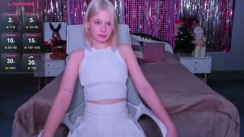 Snapshot of aeiris_xo chatting on February 4, 2025, 1:48 pm aeiris_xo online show from February 4, 2025, 1:48 pm