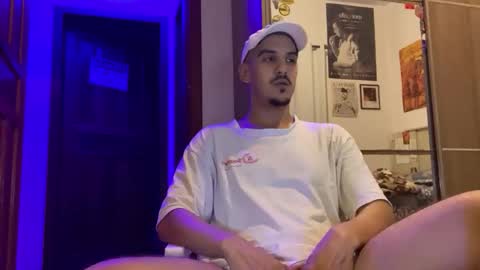 Luci online show from December 2, 2025, 1:55 am