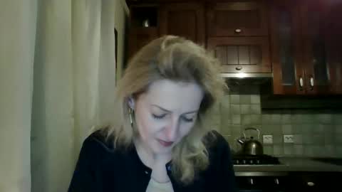 Snapshot of aeroliss chatting on March 30, 2026, 6:09 pm aeroliss online show from March 30, 2026, 6:09 pm