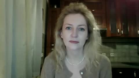 Snapshot of aeroliss chatting on April 2, 2026, 4:59 pm aeroliss online show from April 2, 2026, 4:59 pm