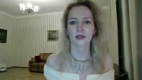 Snapshot of aeroliss chatting on April 18, 2026, 7:58 pm aeroliss online show from April 18, 2026, 7:58 pm