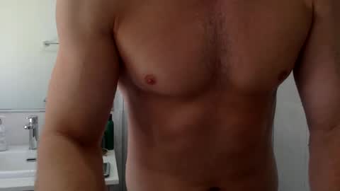 Snapshot of aestheticboy97 chatting on January 29, 2025, 4:15 am Thore online show from January 29, 2025, 4:15 am