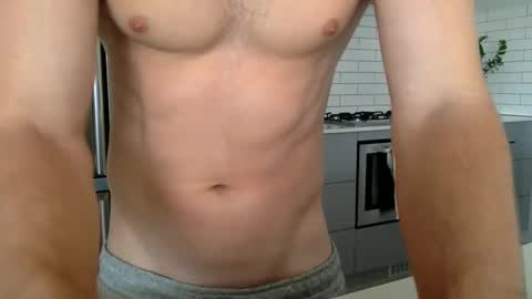 Snapshot of aestheticboy97 chatting on February 3, 2025, 1:30 am Thore online show from February 3, 2025, 1:30 am