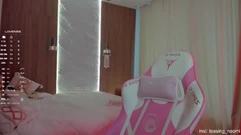 Naomi My instagram account - teasing naomi online show from November 9, 2025, 3:38 am