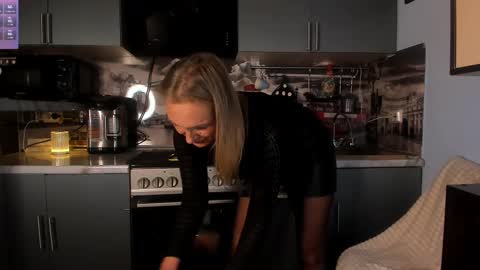 Snapshot of afanasia chatting on January 13, 2026, 9:31 pm OneAfa online show from January 13, 2026, 9:31 pm