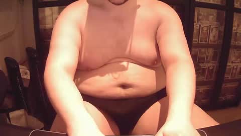 Snapshot of afattytowatch chatting on January 1, 2025, 1:47 am afattytowatch online show from January 1, 2025, 1:47 am