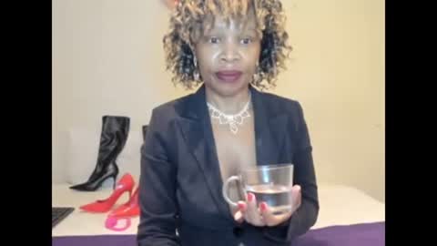 Snapshot of aficangagqueen chatting on May 18, 2026, 3:57 am AfricanSquirtQueen online show from May 18, 2026, 3:57 am