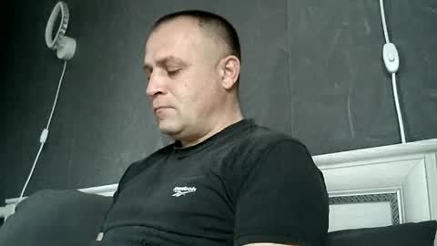 Sasha online show from November 9, 2025, 6:33 am