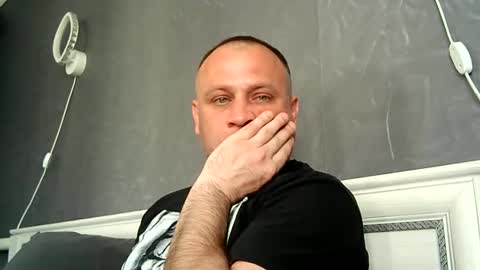 Sasha online show from April 23, 2026, 6:25 am