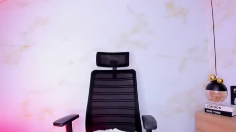 Snapshot of africa_holmes chatting on February 3, 2026, 2:53 am Africa online show from February 3, 2026, 2:53 am