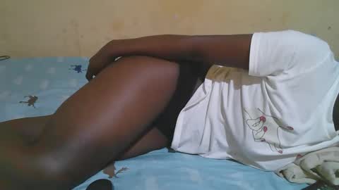 Snapshot of african_pussy2 chatting on December 1, 2025, 6:29 am african_pussy2 online show from December 1, 2025, 6:29 am