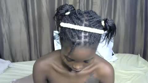africana_slimqueen online show from May 6, 2026, 6:57 pm