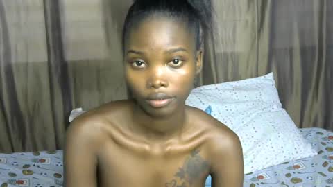 Snapshot of africana_slimqueen chatting on June 19, 2026, 11:14 am africana_slimqueen online show from June 19, 2026, 11:14 am