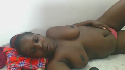 Snapshot of africanbeauty4 chatting on September 10, 2025, 7:14 pm ELIZABETH online show from September 10, 2025, 7:14 pm