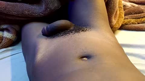 Snapshot of africangunman chatting on November 17, 2025, 8:20 am Gunman online show from November 17, 2025, 8:20 am