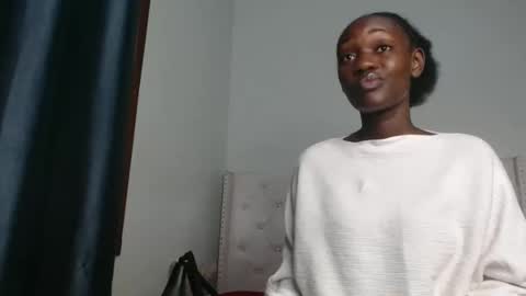 CIARA online show from December 1, 2025, 10:53 am